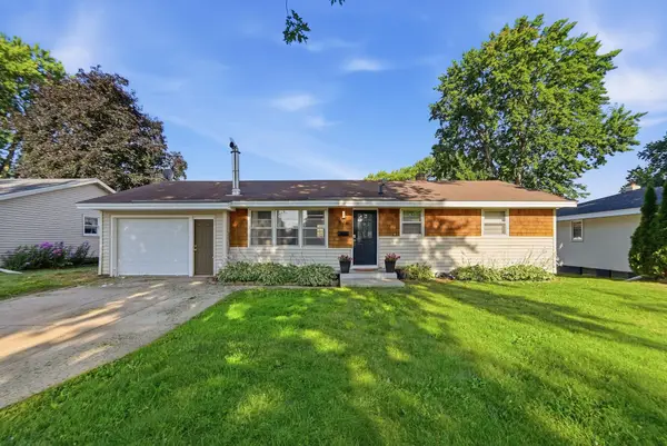 924 Fuller Street S, Shakopee, MN 55379