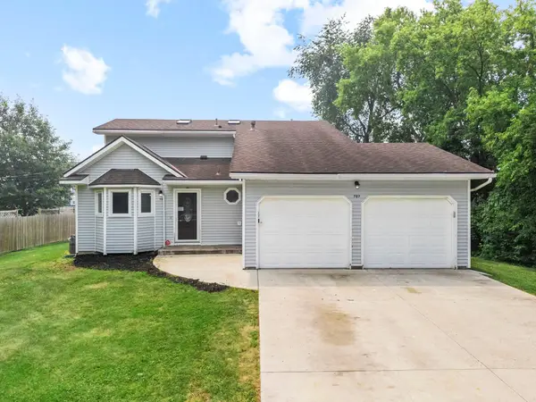 707 69th Avenue N, Minneapolis, MN 55430