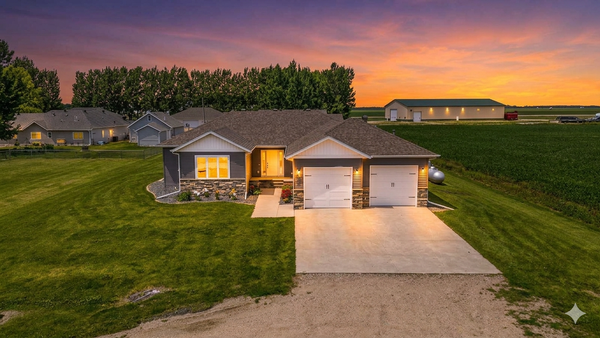 210 5th Street, Christine, ND 58015