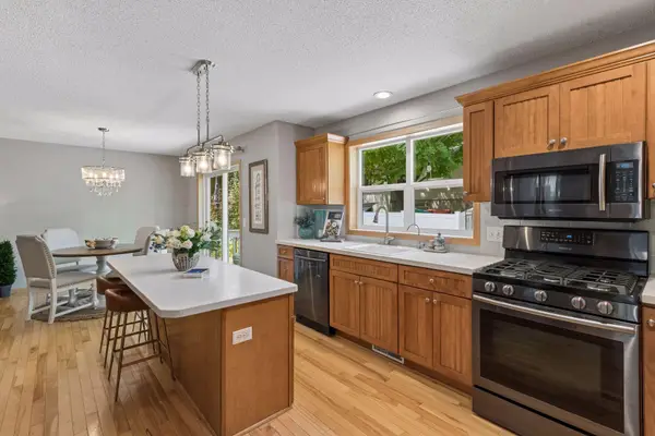 5142 Waterbury Road, Mound, MN 55364