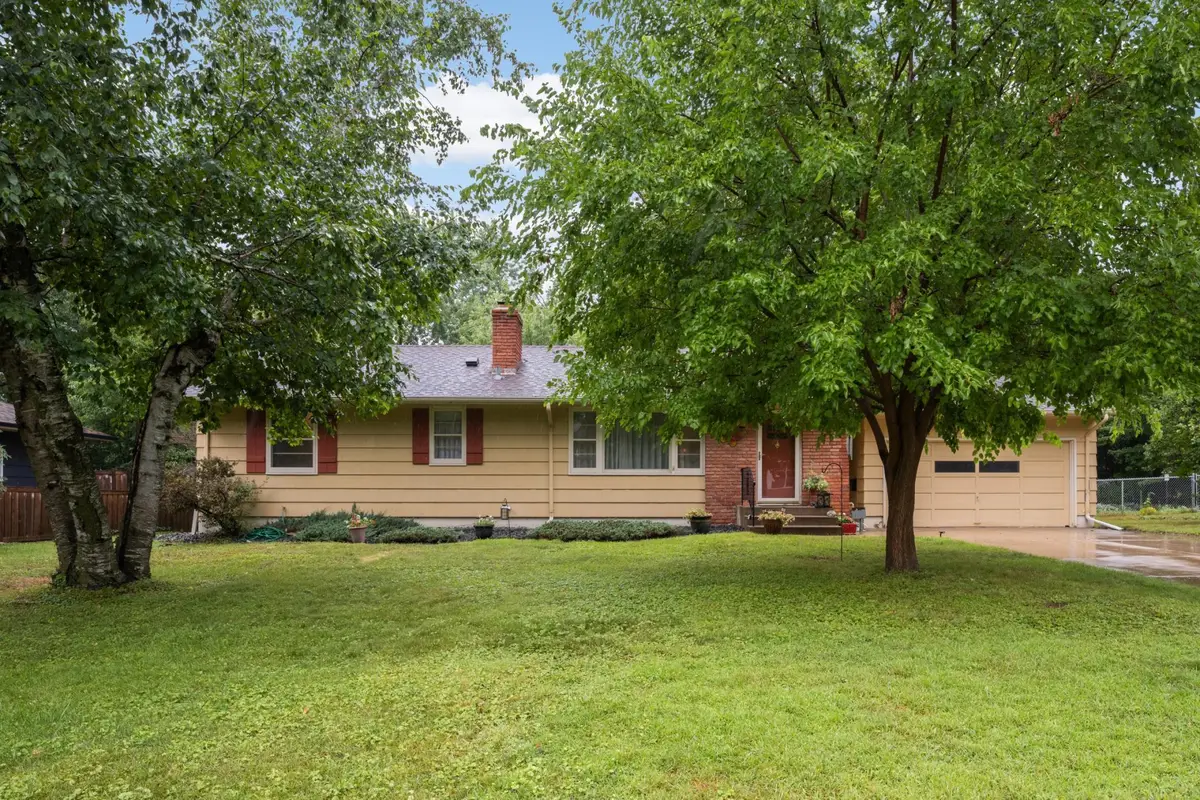 218 W Park Road, Hopkins, MN 55343 - #1