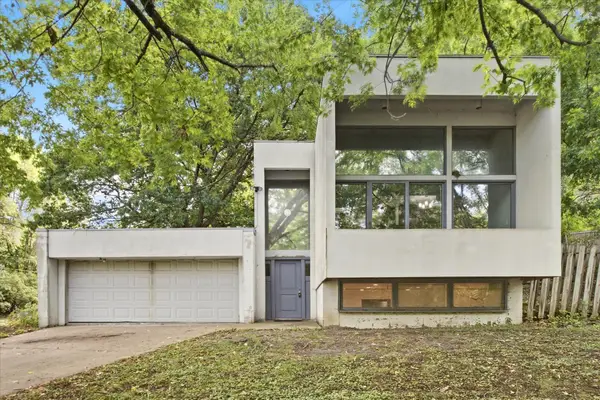 2280 E Medicine Lake Boulevard, Minneapolis, MN 55441