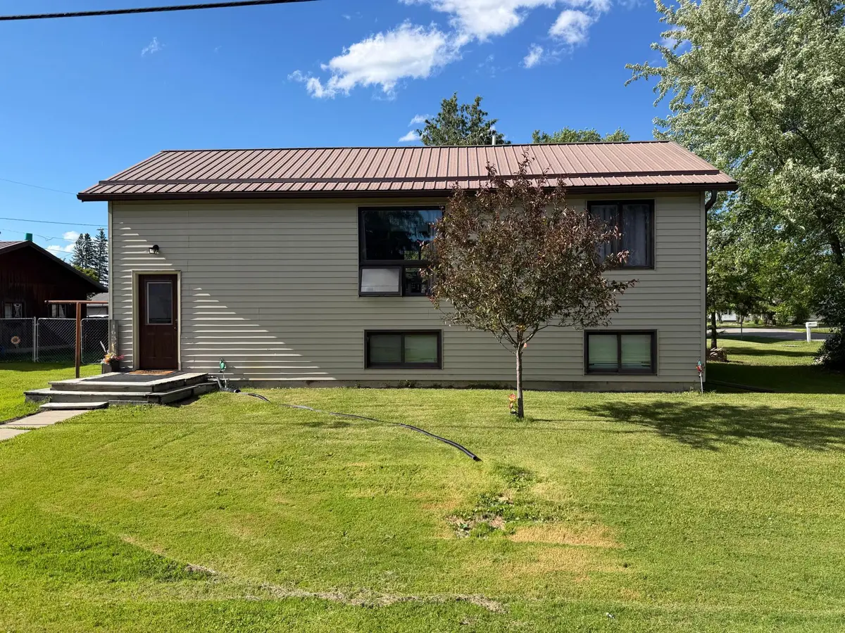 1632 4th Avenue E, International Falls, MN 56649 - #1