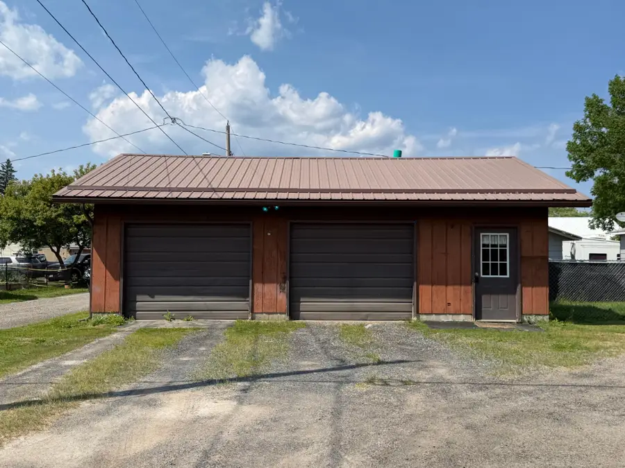 1632 4th Avenue E, International Falls, MN 56649 - #2