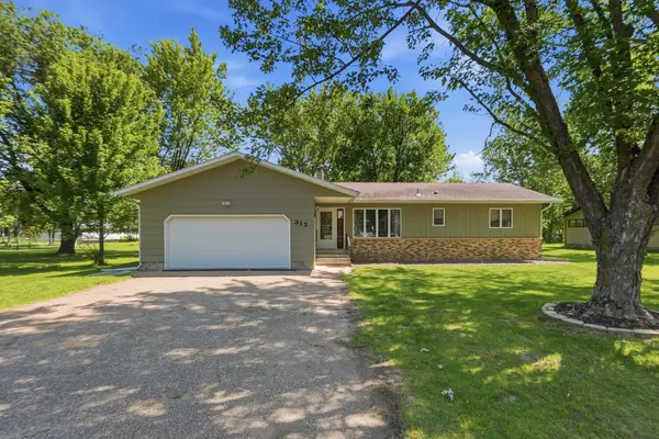 312 S Driftwood Street, Royalton, MN 56373