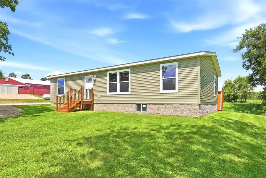 3138 Pierce Saint Croix Rd, Spring Valley, WI 54767 - #3