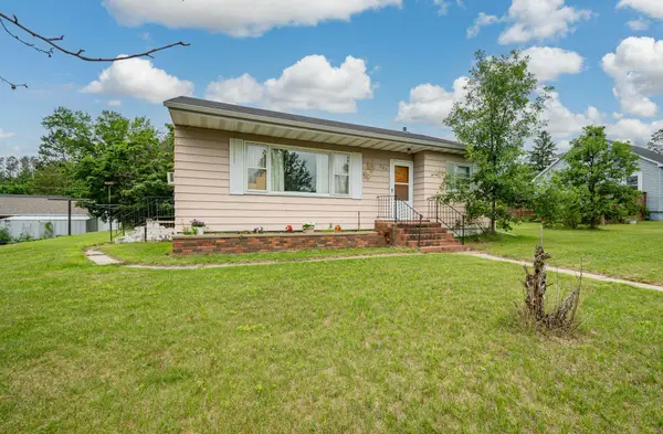 507 NW 16th Avenue, Grand Rapids, MN 55744