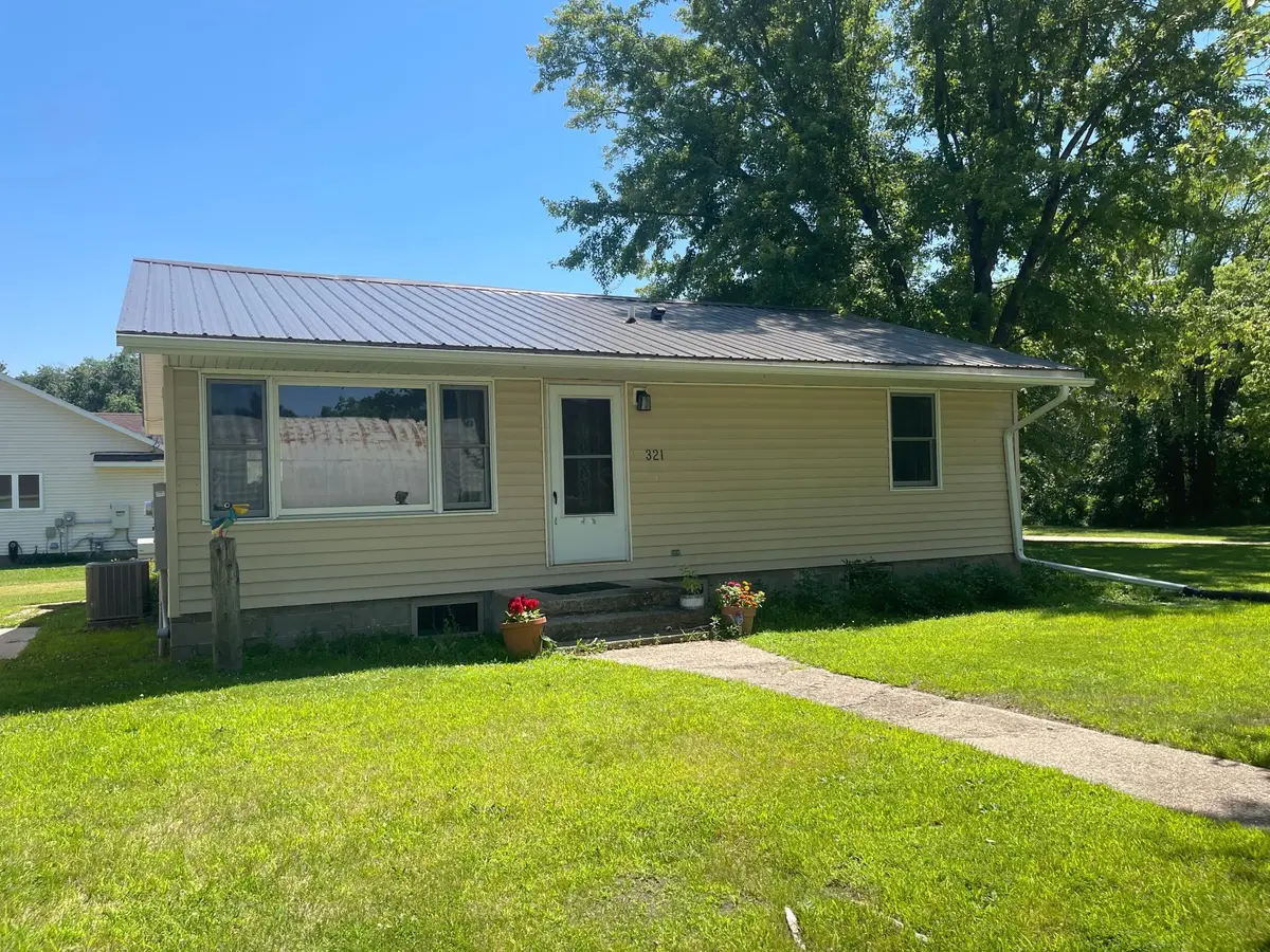 321 W Michigan Street W, Lake City, MN 55041 - #1