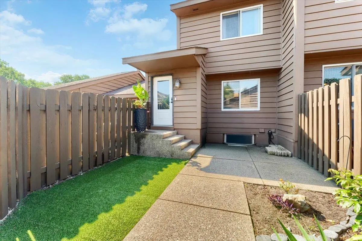 1205 63rd Lane, Minneapolis, MN 55430 - #1