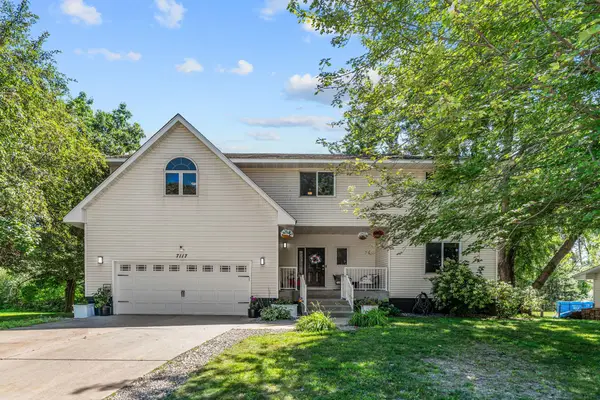 7117 Courtly Road, Saint Paul, MN 55125