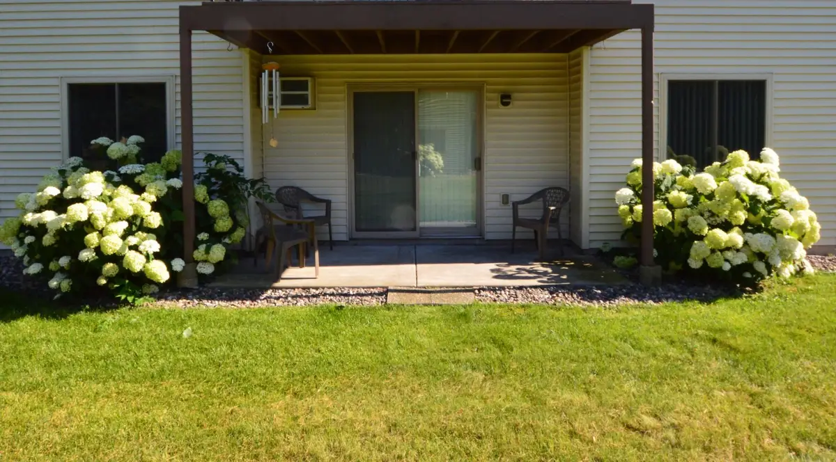 1585 Cohansey Street #101, Saint Paul, MN 55117 - #1