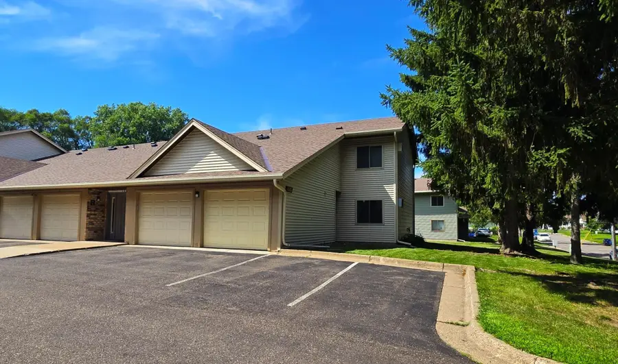 1585 Cohansey Street #101, Saint Paul, MN 55117 - #2