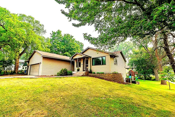 3488 Midland Court, Saint Paul, MN 55110