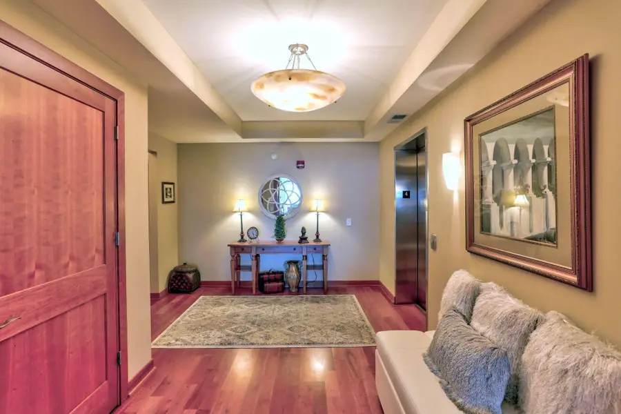 1070 Grandview Court Ne #406, Columbia Heights, MN 55421 - #3