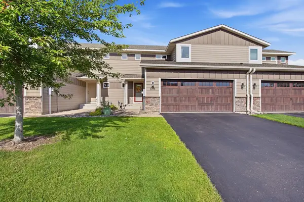 617 Hideaway Lane, Saint Paul, MN 55129