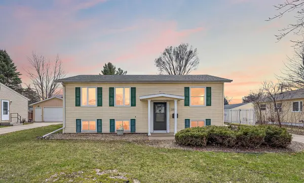1866 38th Street Nw, Rochester, MN 55901