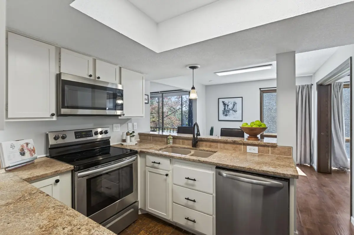 6085 Lincoln Drive #225, Minneapolis, MN 55436 - #1