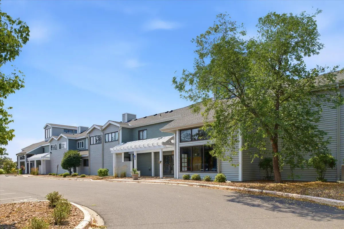 1372 Carling Drive #307, Saint Paul, MN 55108 - #1
