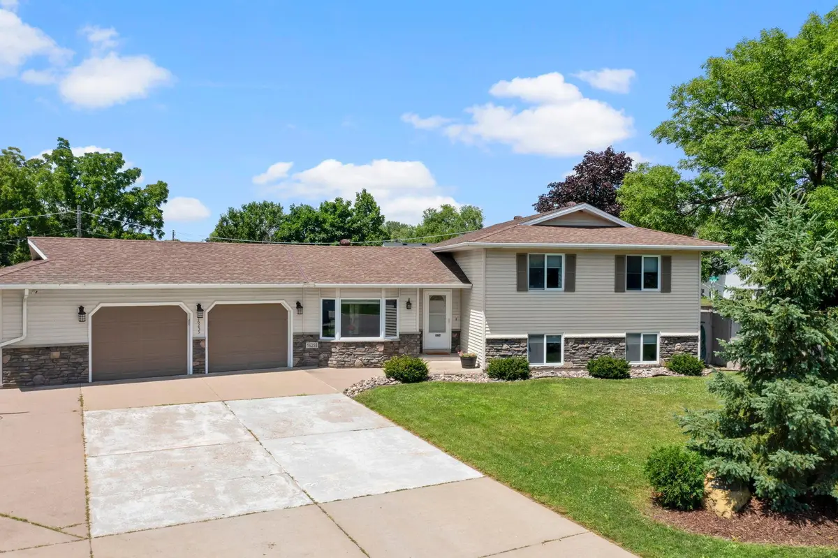 16255 Gannon Avenue W, Rosemount, MN 55068 - #1