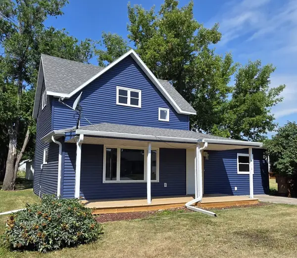 416 Franklin Avenue, Larimore, ND 58251