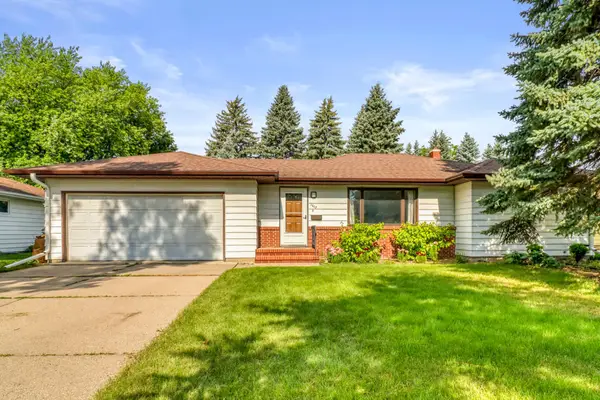 1613 16th Street S, Moorhead, MN 56560