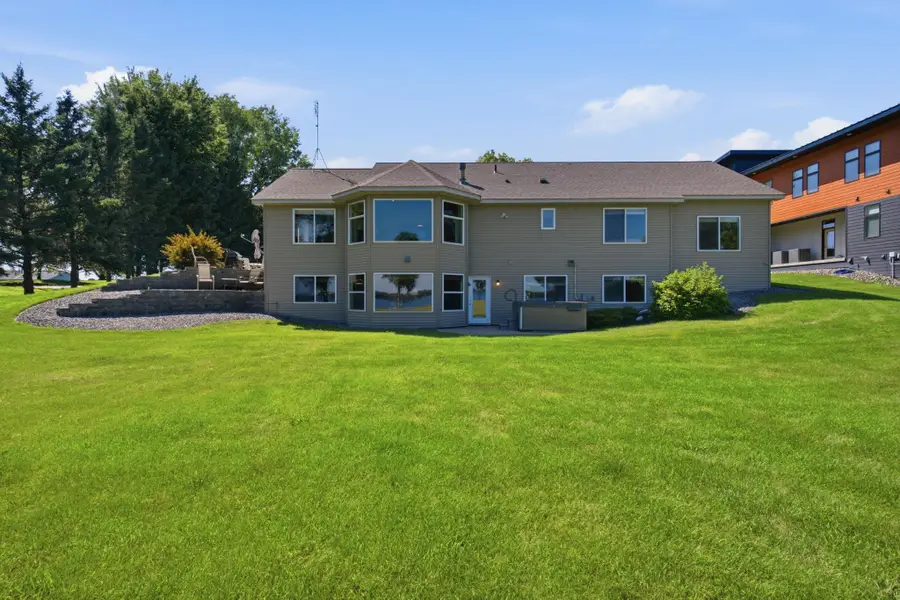 7585 12th Street Nw, Willmar, MN 56201 - #3
