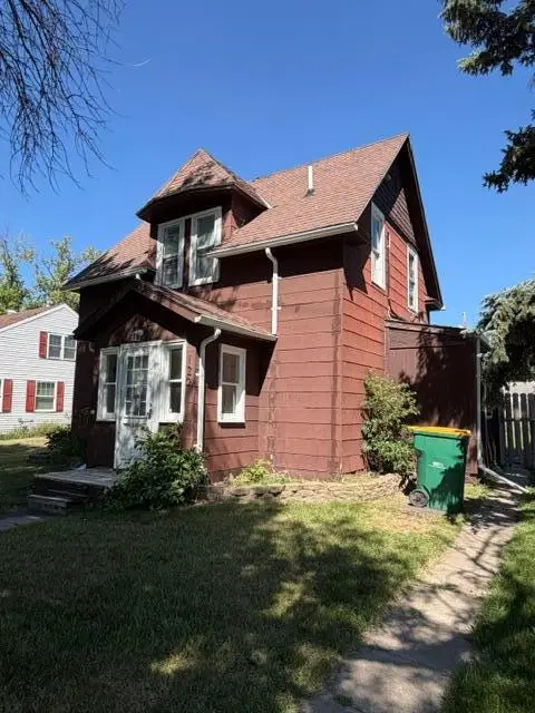120 4th Avenue Se, Mayville, ND 58257 - #2