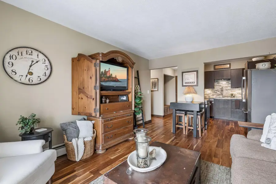 3155 Old Highway 8 #306, Roseville, MN 55418 - #2