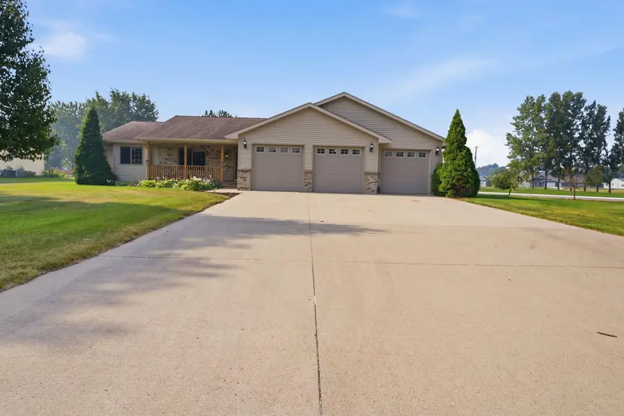 627 5th Street Nw, Richmond, MN 56368 - #2