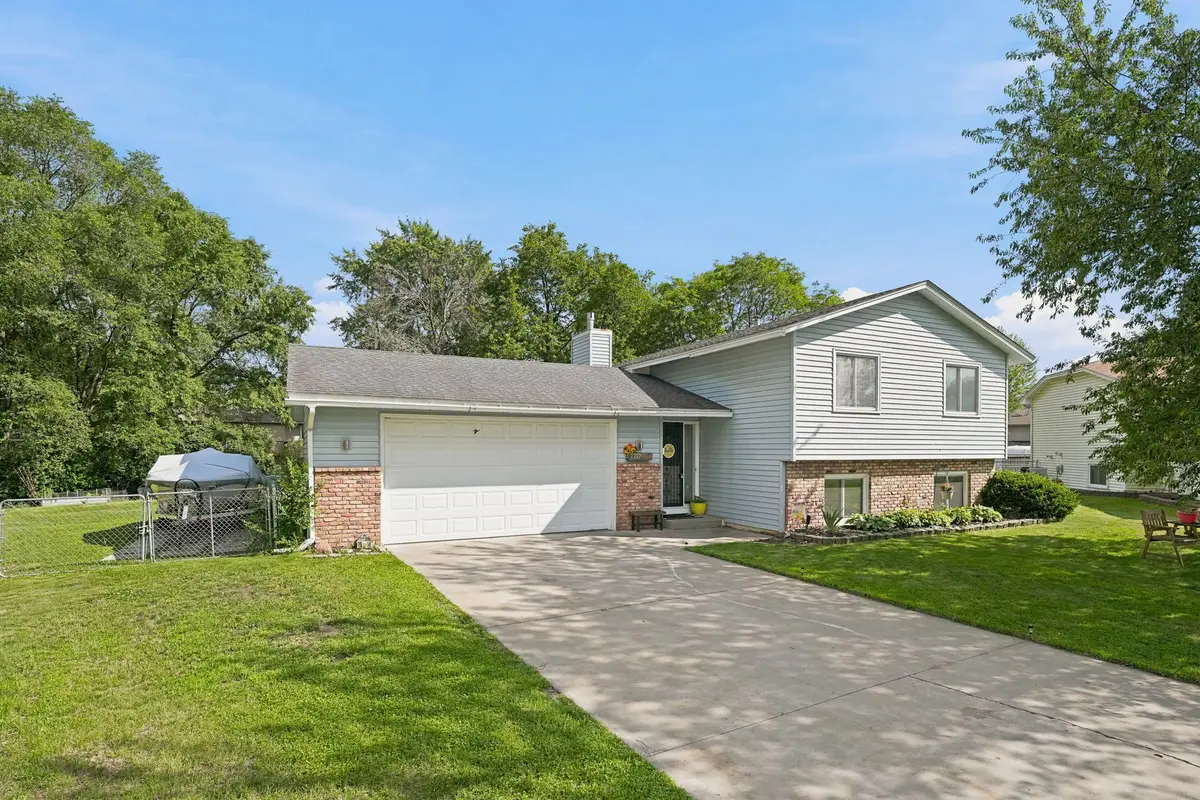 7327 74th Way N, Minneapolis, MN 55428 - #1