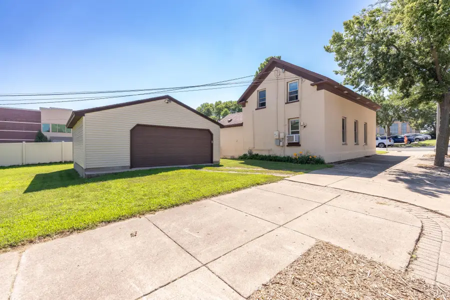 239 3rd Avenue W, Shakopee, MN 55379 - #2