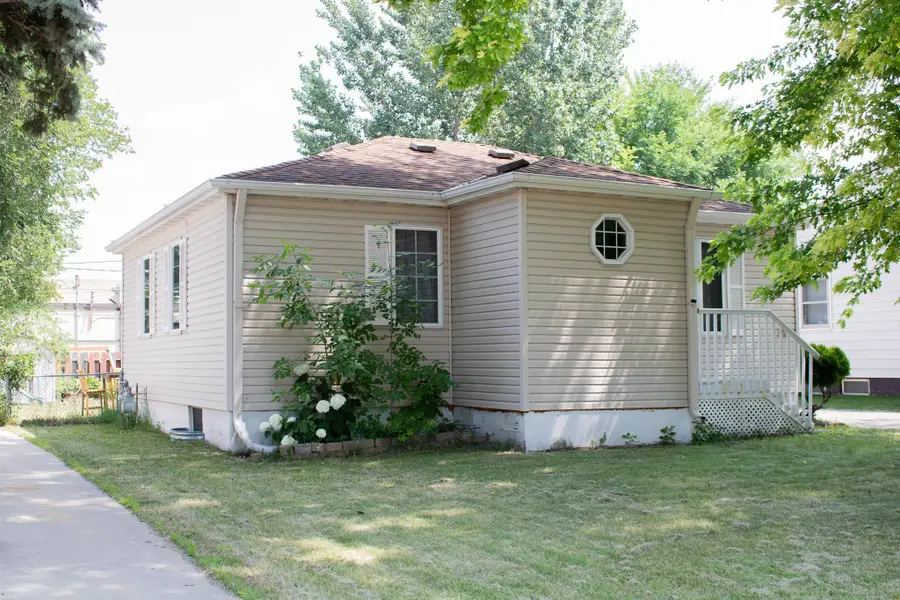 1522 13 1/2 Street S, Fargo, ND 58103 - #2
