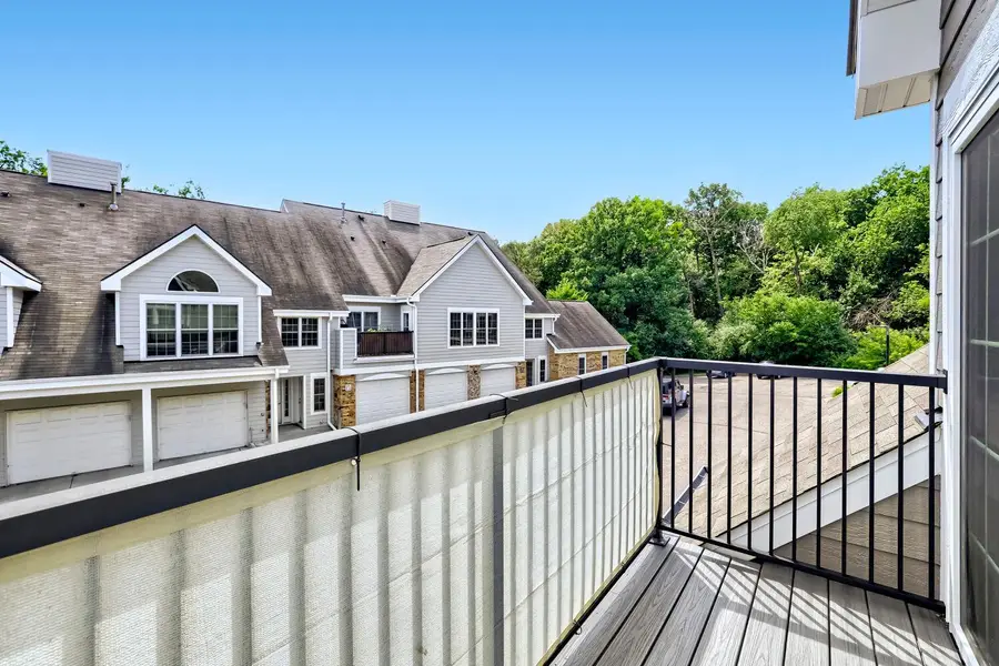 6010 Chasewood Parkway #206, Hopkins, MN 55343 - #2
