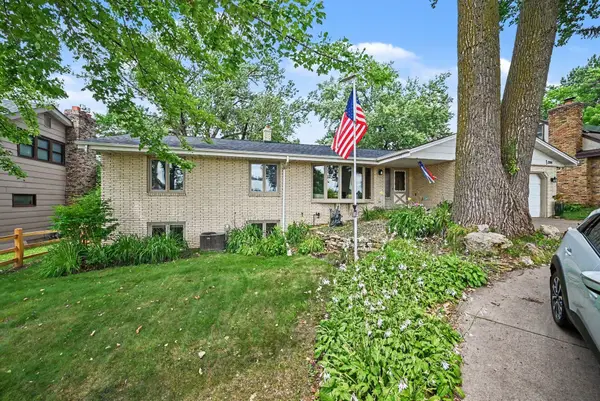 1201 County Road B2 W, Saint Paul, MN 55113