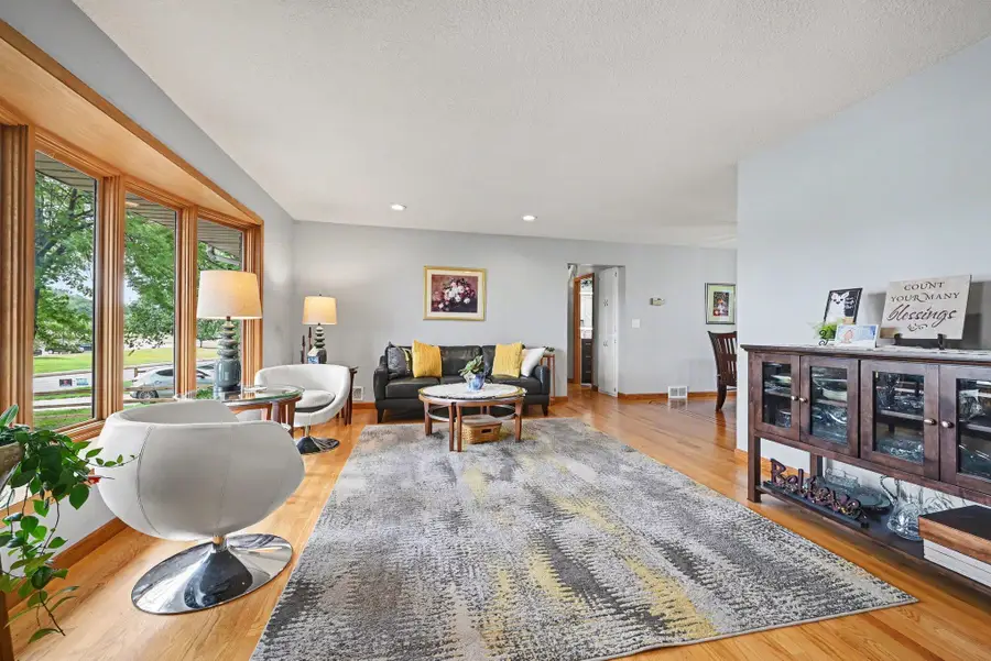 1201 County Road B2 W, Saint Paul, MN 55113 - #2