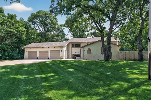 16271 Jasper Street Nw, Anoka, MN 55303
