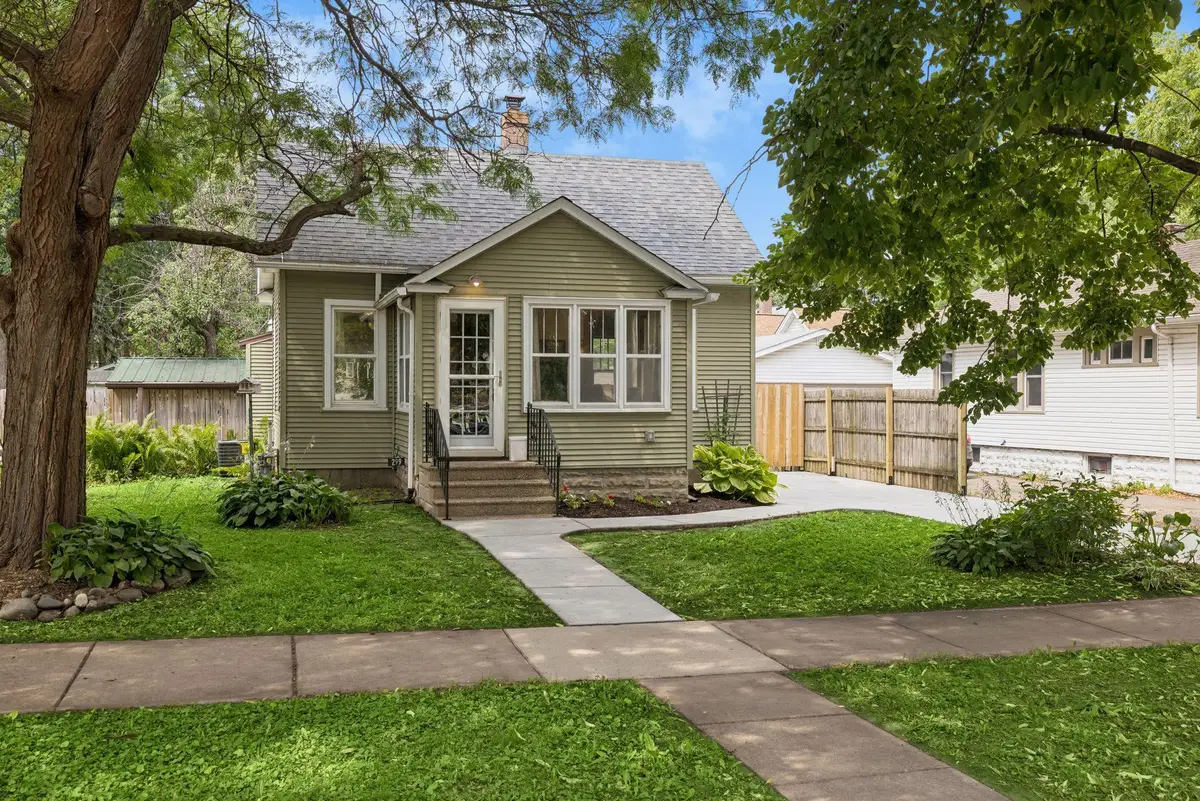 299 Sidney Street W, Saint Paul, MN 55107 - #1