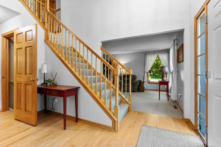 8010 Spruce Trail, Eden Prairie, MN 55347 - #2