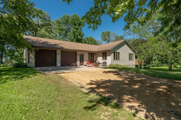 22346 302nd Street, Belle Plaine, MN 56011