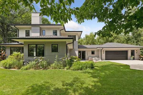 11895 Douglynn Drive, Minnetonka, MN 55343