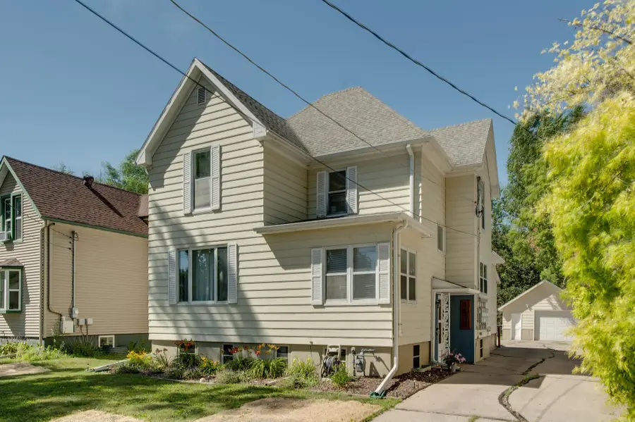 1637 8th Avenue S, Fargo, ND 58103 - #3