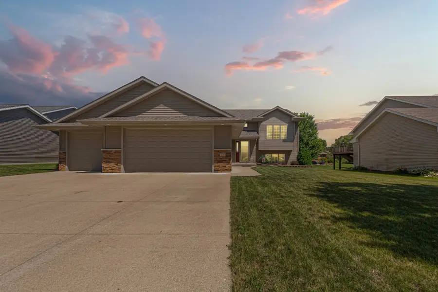 228 Creekside Drive, Eagle Lake, MN 56024 - #3