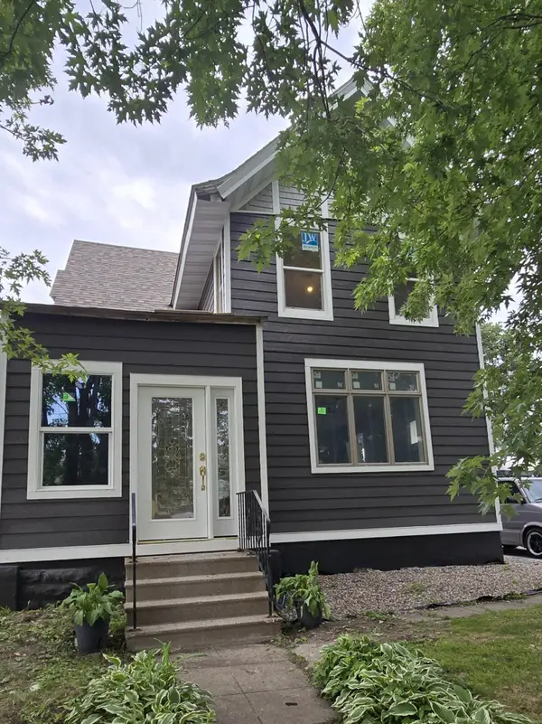 12 Oakley Avenue, Saint Paul, MN 55104