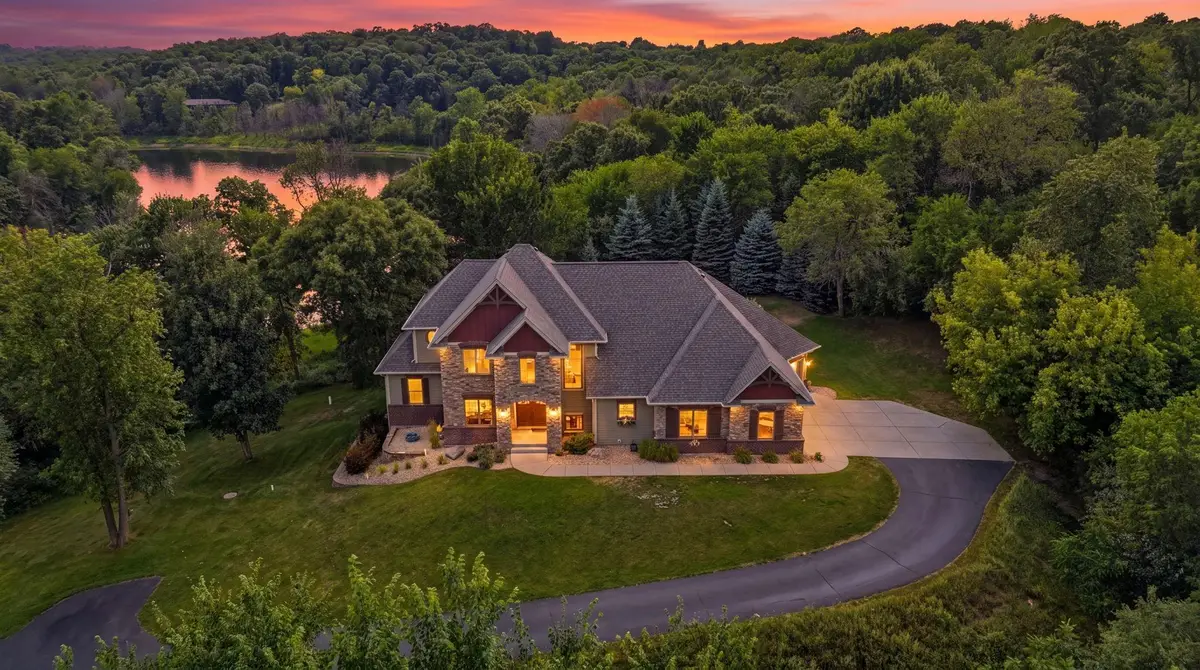 905 Highlander Trail, Hudson, WI 54016 - #1