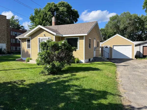 223 3rd Street Se, Perham, MN 56573
