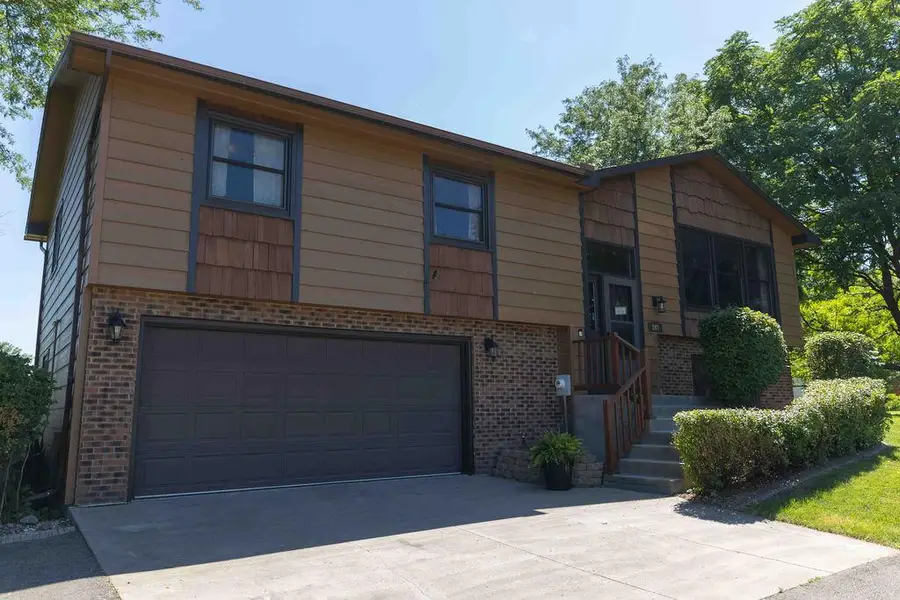207 Maple Avenue Sw, Elysian, MN 56028 - #2