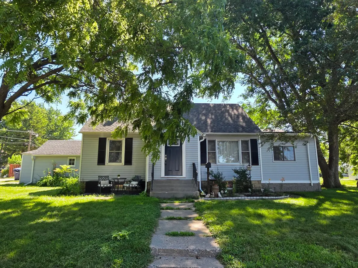 717 Forest Street, Kenyon, MN 55946 - #1