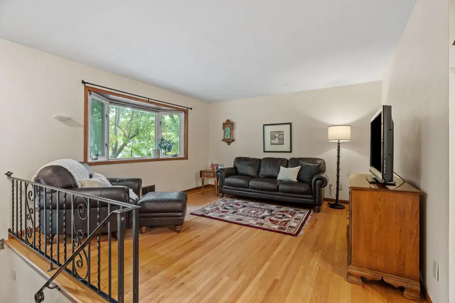 2207 Orchard Lane, Saint Paul, MN 55110 - #2
