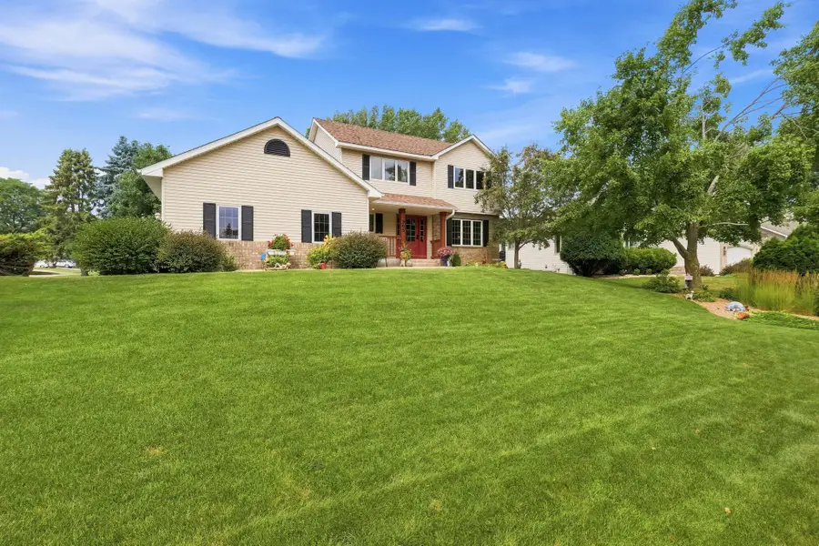 365 Windsor Lane, Mahtomedi, MN 55115 - #2