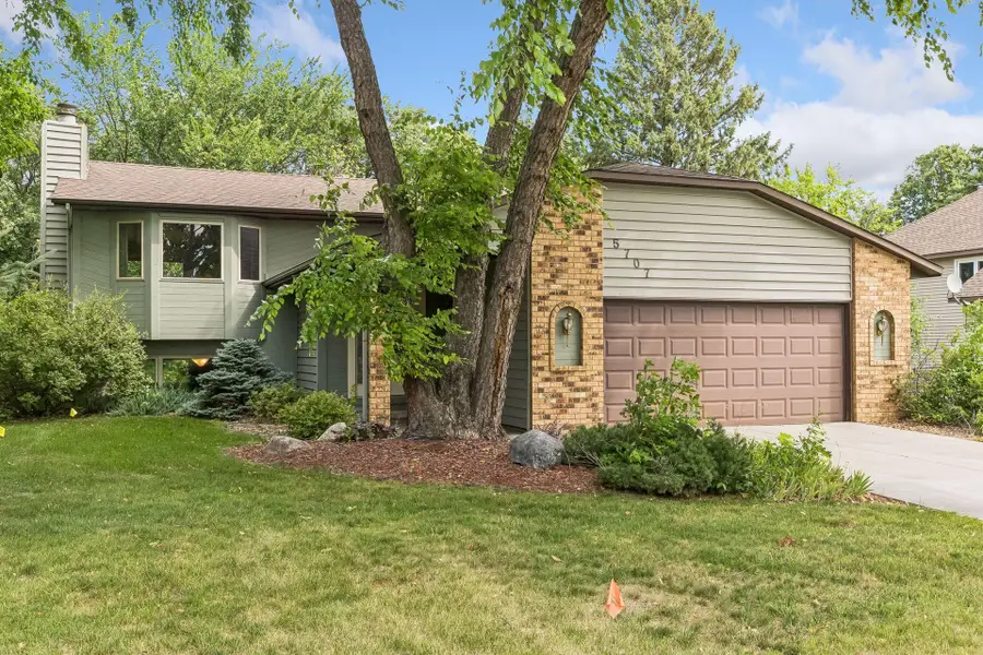 5707 125th Street W, Apple Valley, MN 55124 - #2
